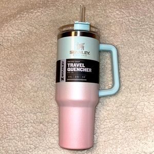 Stanley The Big Grip Travel Quencher 40 oz.